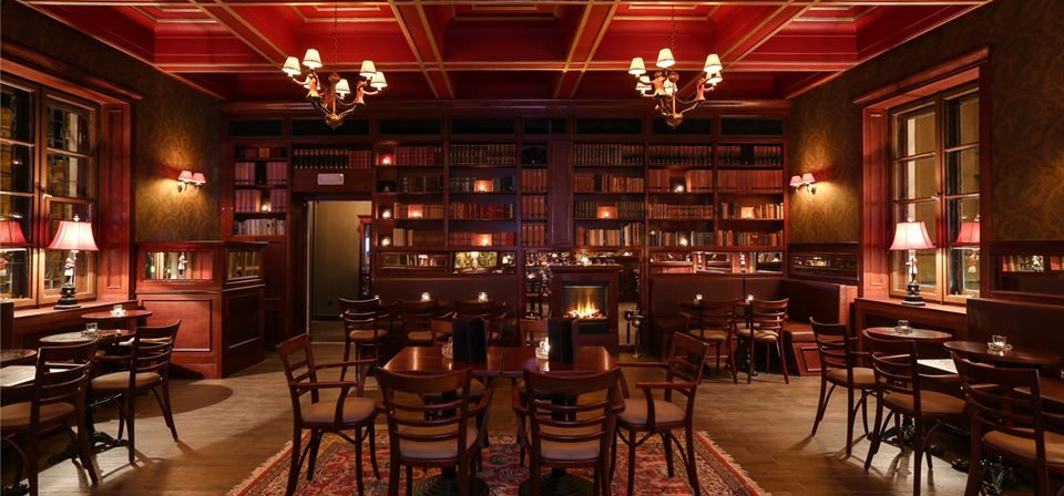 Bar and Books