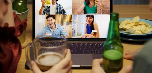 Imprezy podczas pandemii. Jak zorganizować oryginalne internet party?